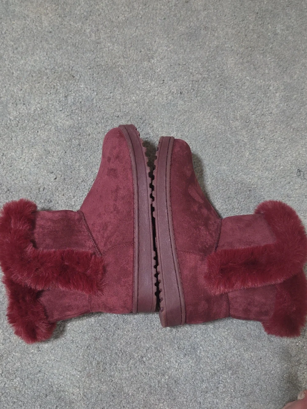 New Jcpenney Size 9 Wine Colored Fur Trimmed Boots